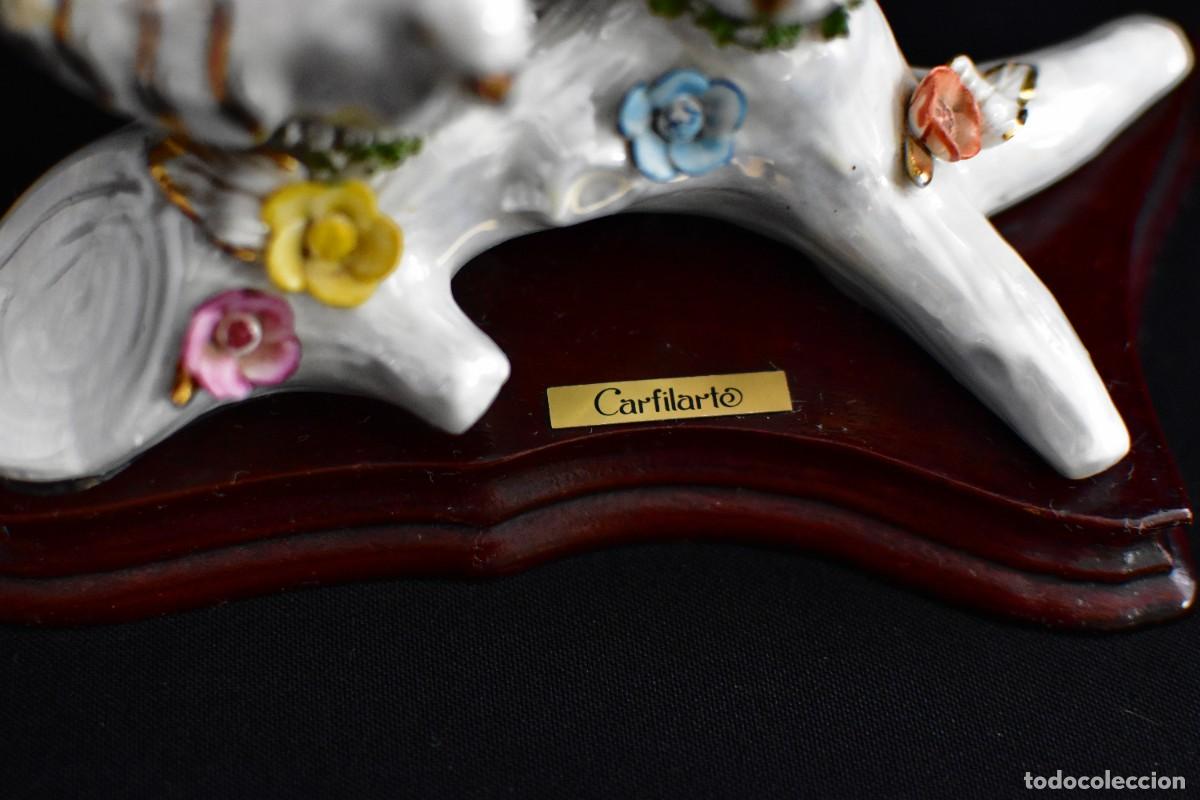 Antig&uuml;edades: Porcelana pintada a mano - Palomas - Foto 9