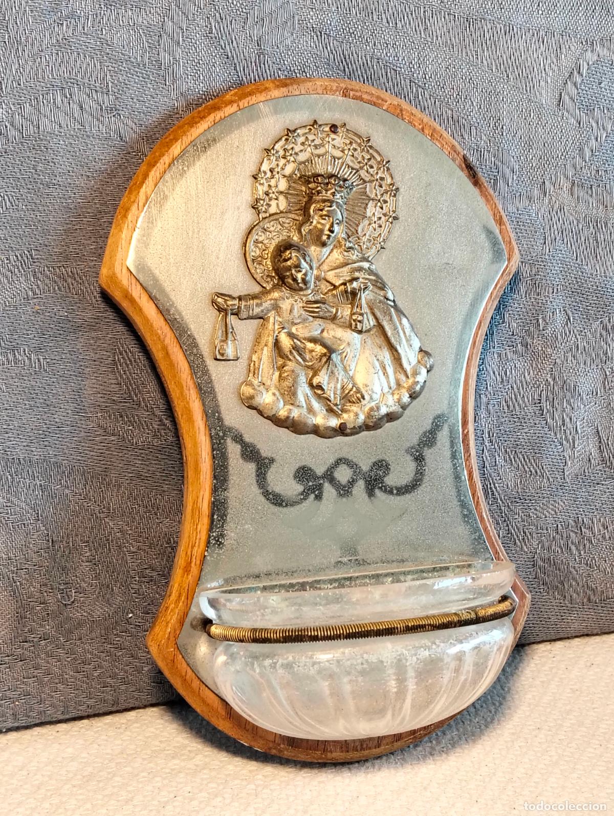 Antiquit&auml;ten: Benditera antigua imagen de la Virgen del Carmen cristal madera para colgar a&ntilde;os 50