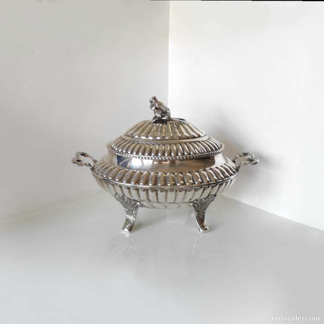 Antig&uuml;edades: Sopera Legumbrera Plata 925 Gallonada. Estilo Alfredo Montejo 1145gr