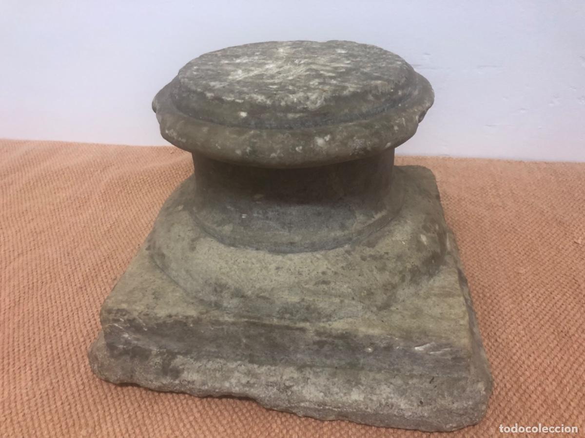 Antig&uuml;edades: Basa de columna Romana - Foto 2