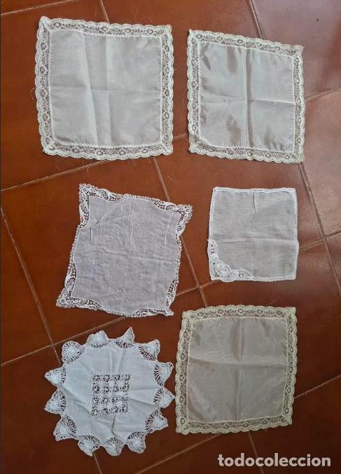 Antig&uuml;edades: Lote de 6 Tapetes / Pa&ntilde;uelos Antiguos de Encaje y Batista - Estilo Vintage / Novia. hechos a mano