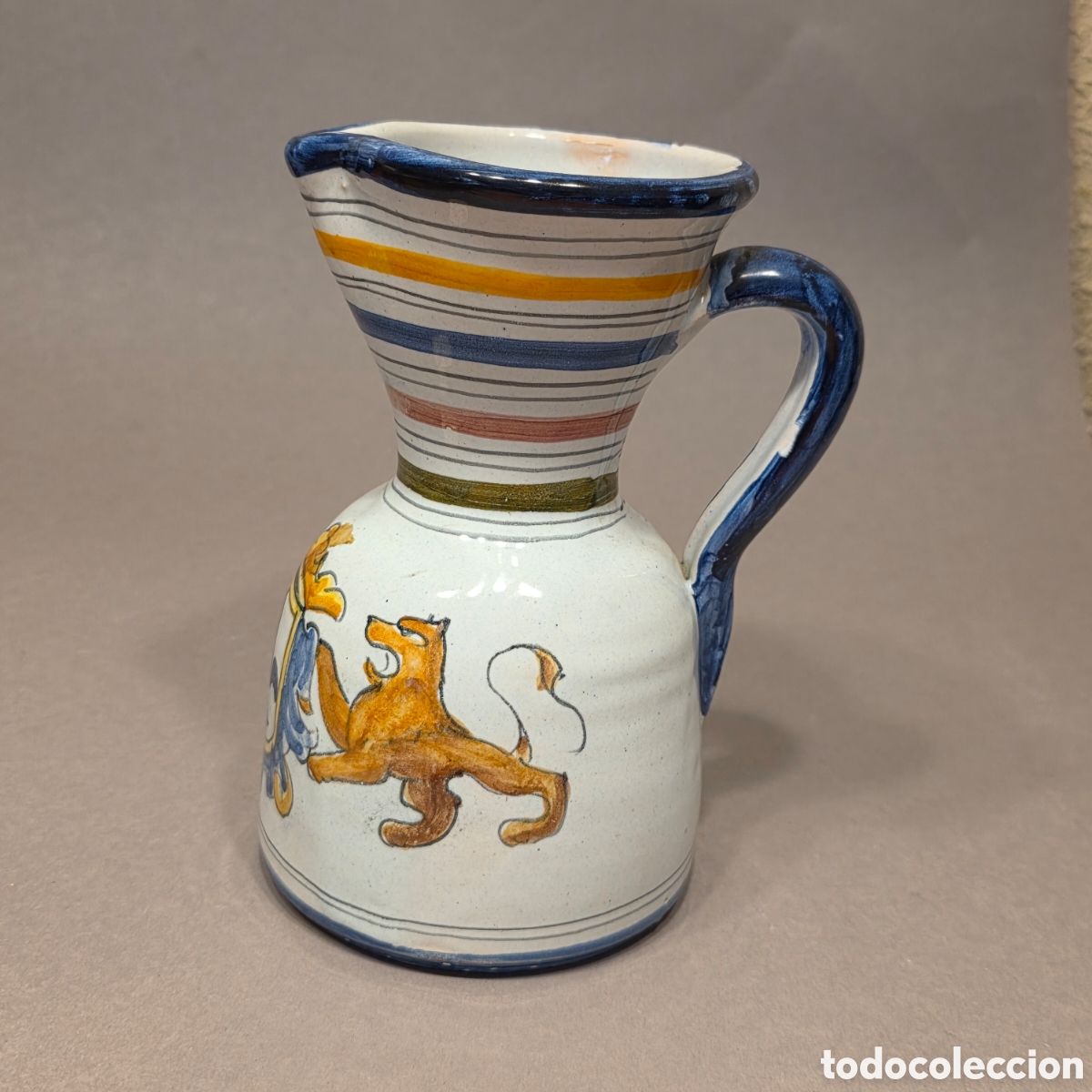 Antiques: Jarra / Pichel Cer&aacute;mica de Talavera de la Reina Pintada a Mano - Her&aacute;ldica y Leones