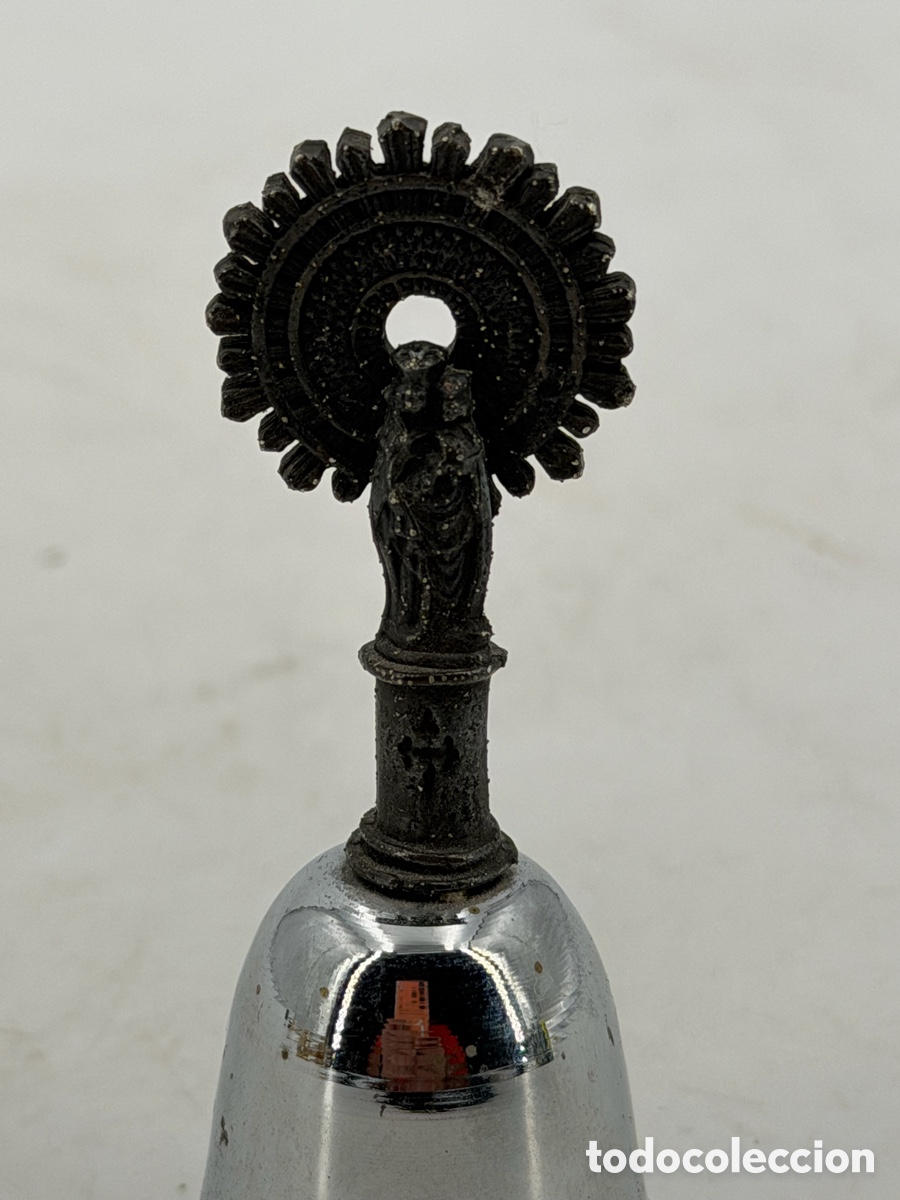 Antig&uuml;edades: Antigua Campana Religiosa - Foto 3