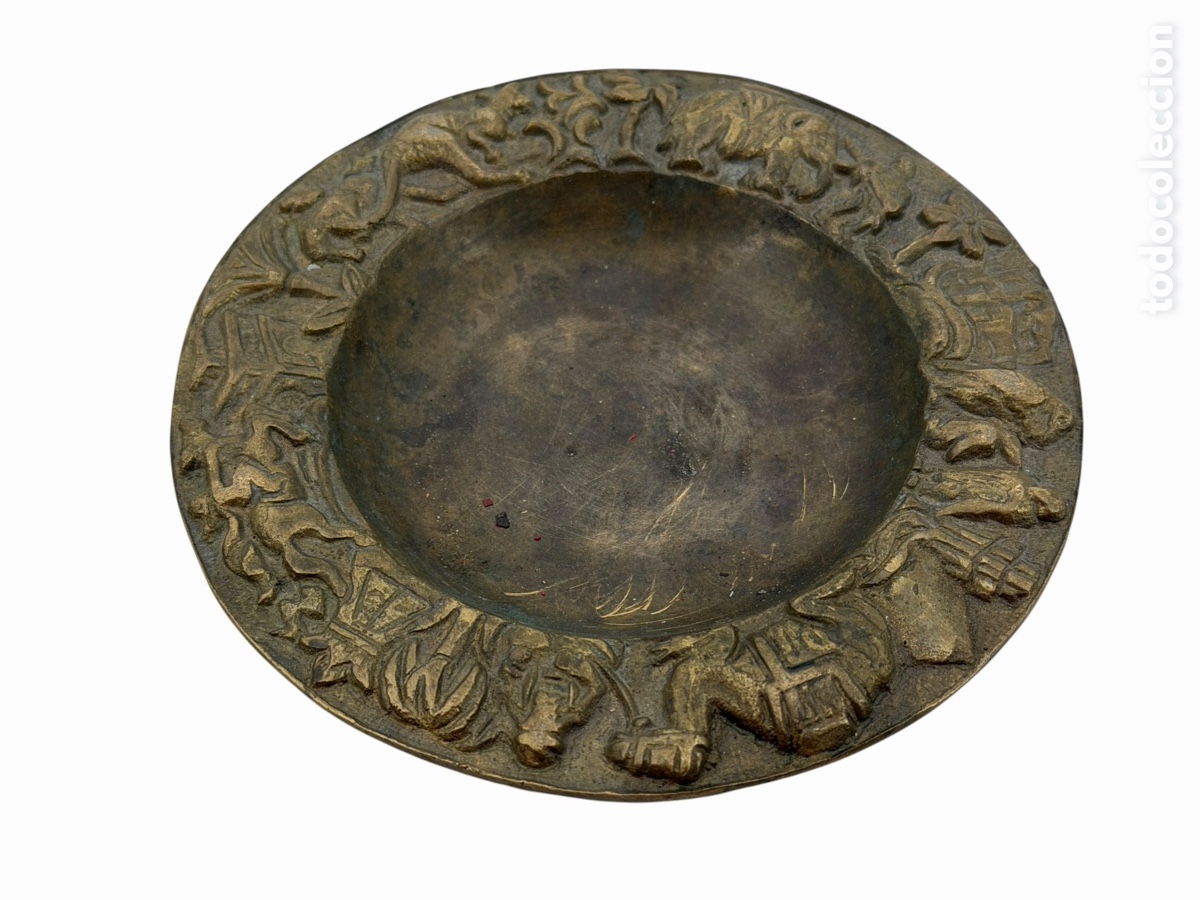 Antig&uuml;edades: Antiguo Plato de Relieves