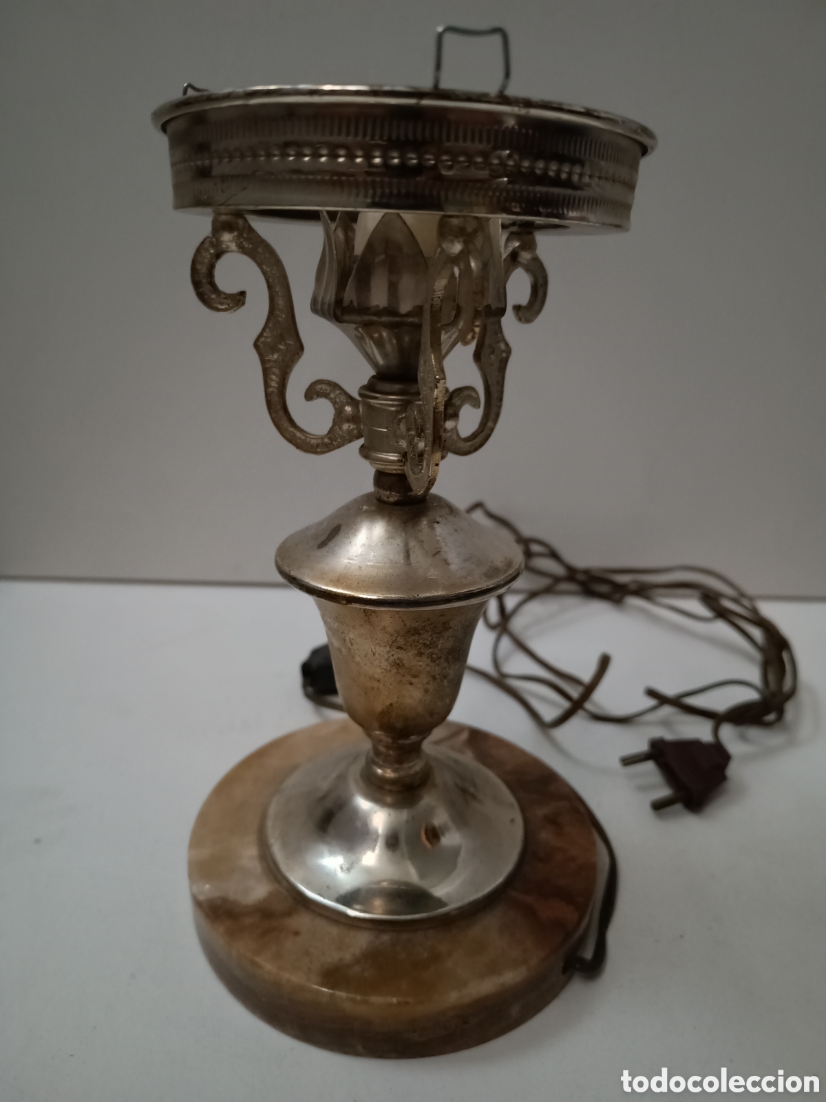 Antiquit&auml;ten: PIE DE L&Aacute;MPARA DE MESILLA O SOBREMESA - BASE DE M&Aacute;RMOL DE METAL PLATEADO - CASQUILLO FINO - 21cm