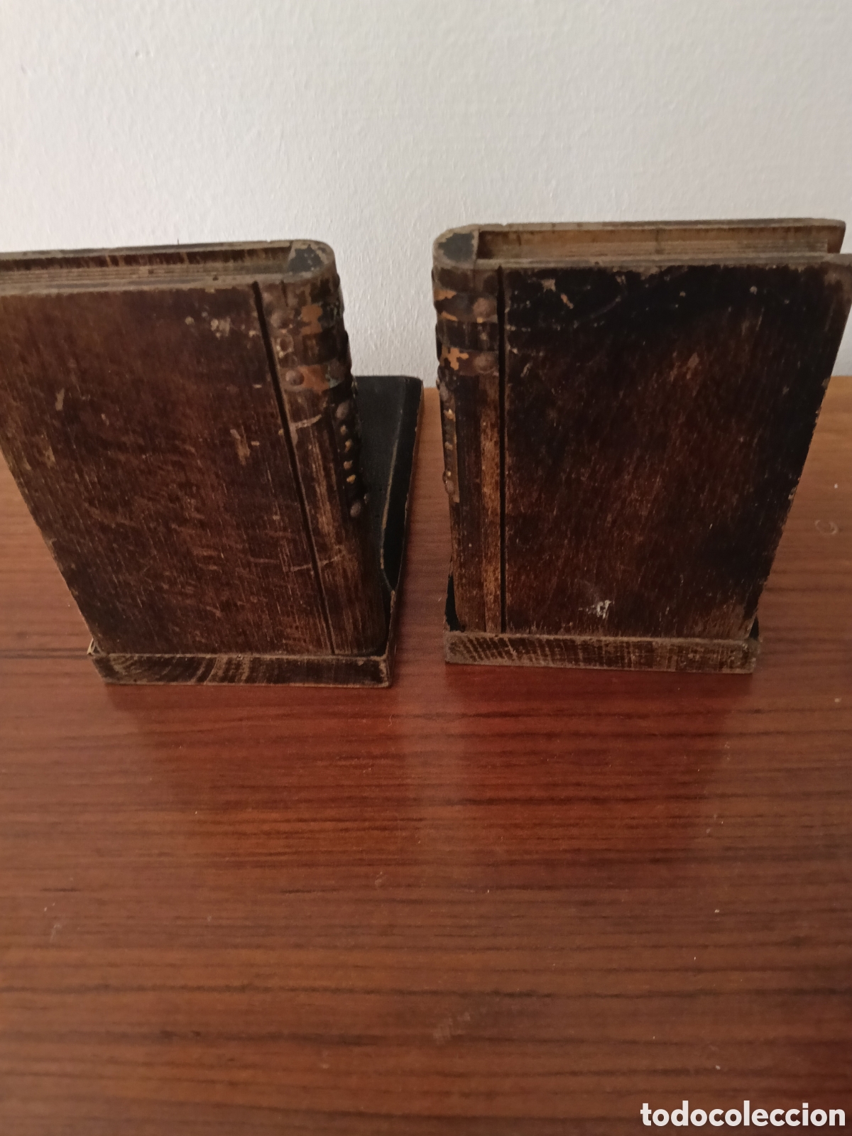 Antig&uuml;edades: Pareja de sujeta libros talla madera - Foto 2