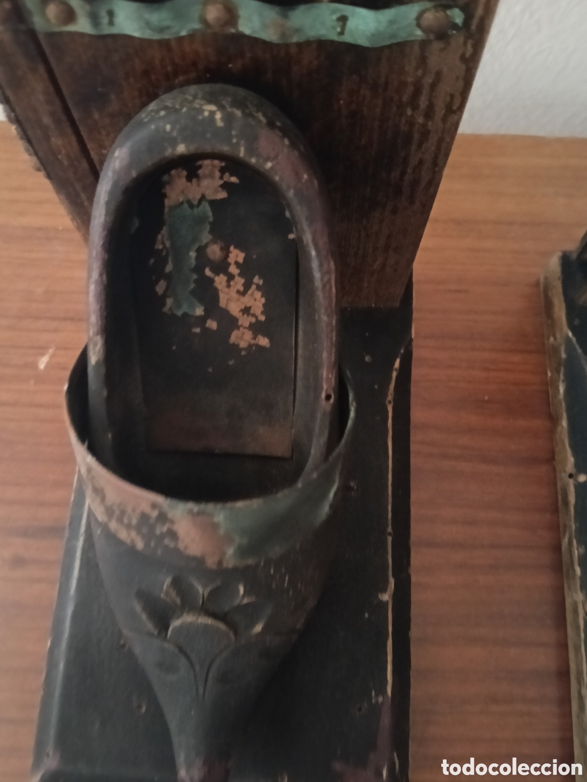 Antig&uuml;edades: Pareja de sujeta libros talla madera - Foto 5