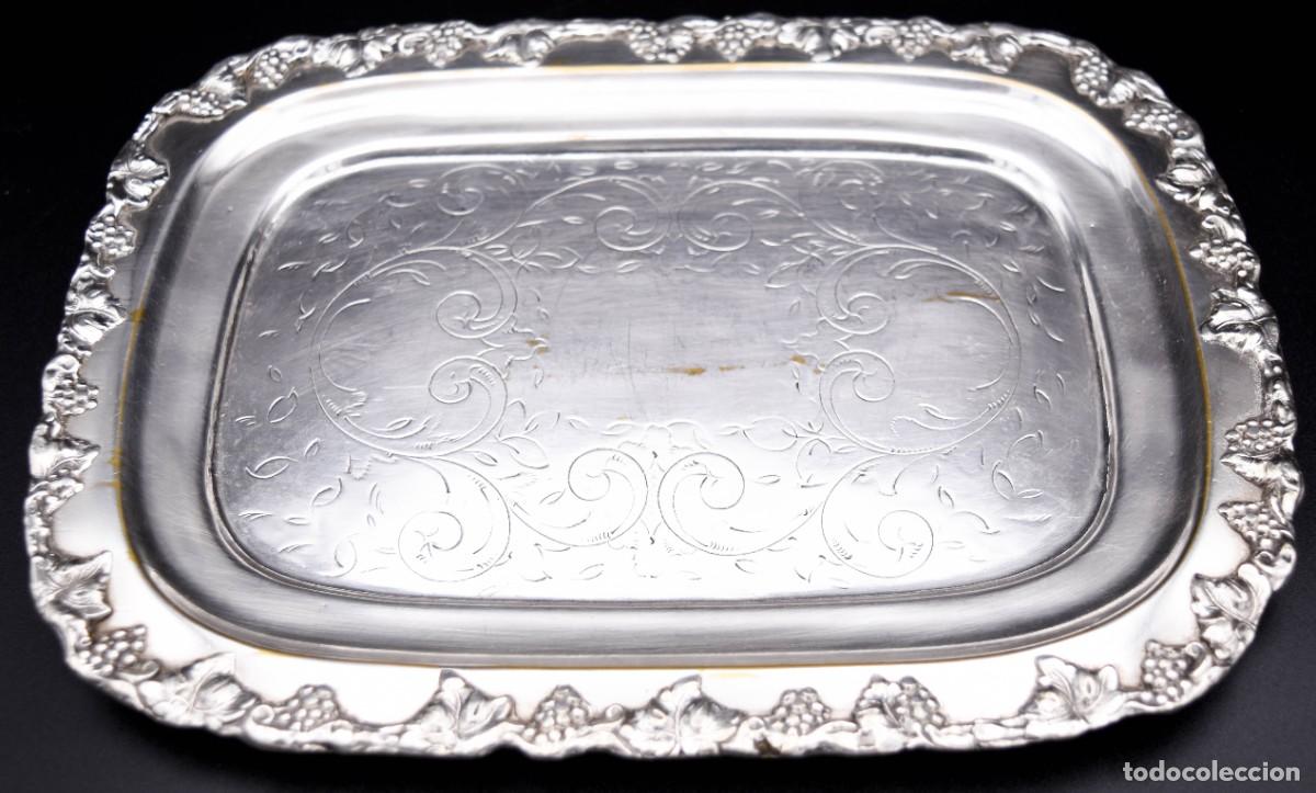 Antig&uuml;edades: Bandeja de aleaci&oacute;n ba&ntilde;ada en plata - Foto 2