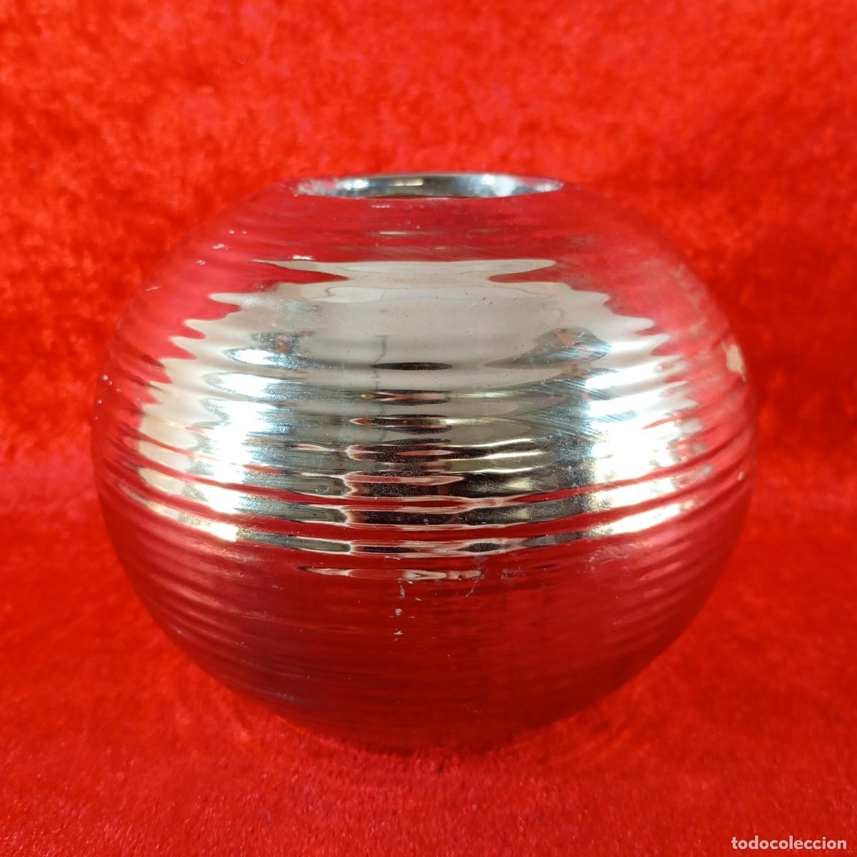 Antig&uuml;edades: PRECIOSO JARRON DE CERAMICA - CENTRO DE MESA - PLATEADO - DE DISE&Ntilde;O - 15 CM