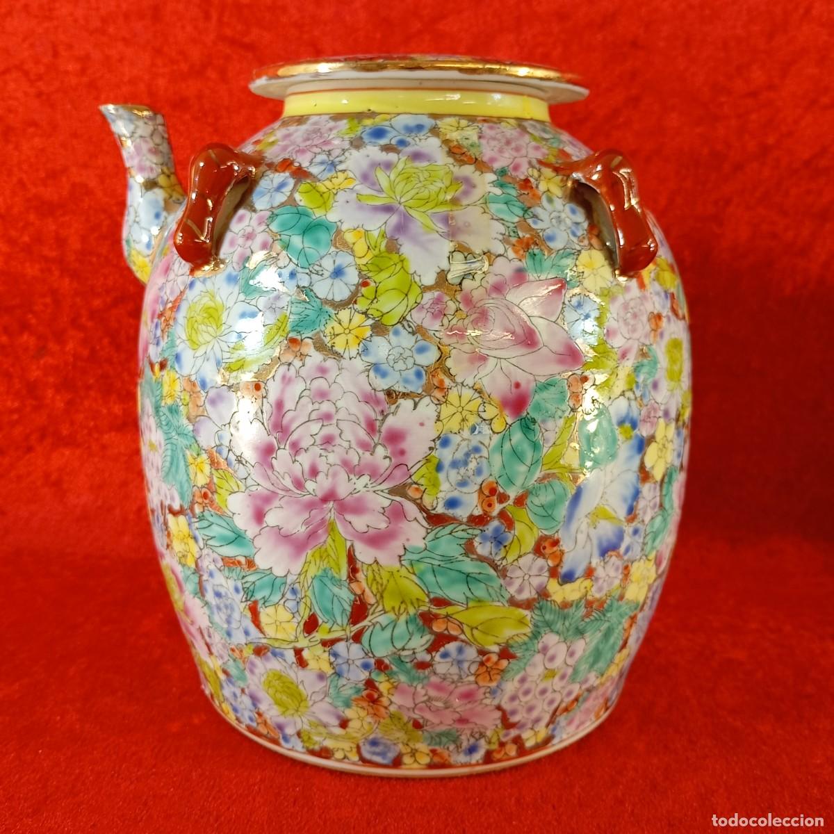 Antig&uuml;edades: PRECIOSA TETERA O CAFETERA CHINA - PORCELANA PINTADA ESTILO TIBOR - 22 CM