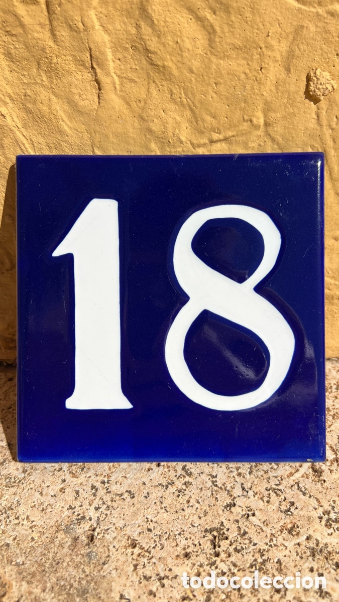 Antiquit&auml;ten: Antiguo Azulejo Esmaltado Con El Numero 18