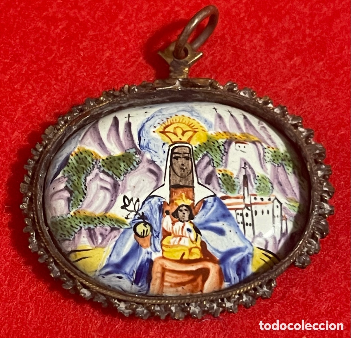 Antig&uuml;edades: Magn&iacute;fico relicario, devocionario antiguo de la virgen de Montserrat en Plata de ley y esmalte