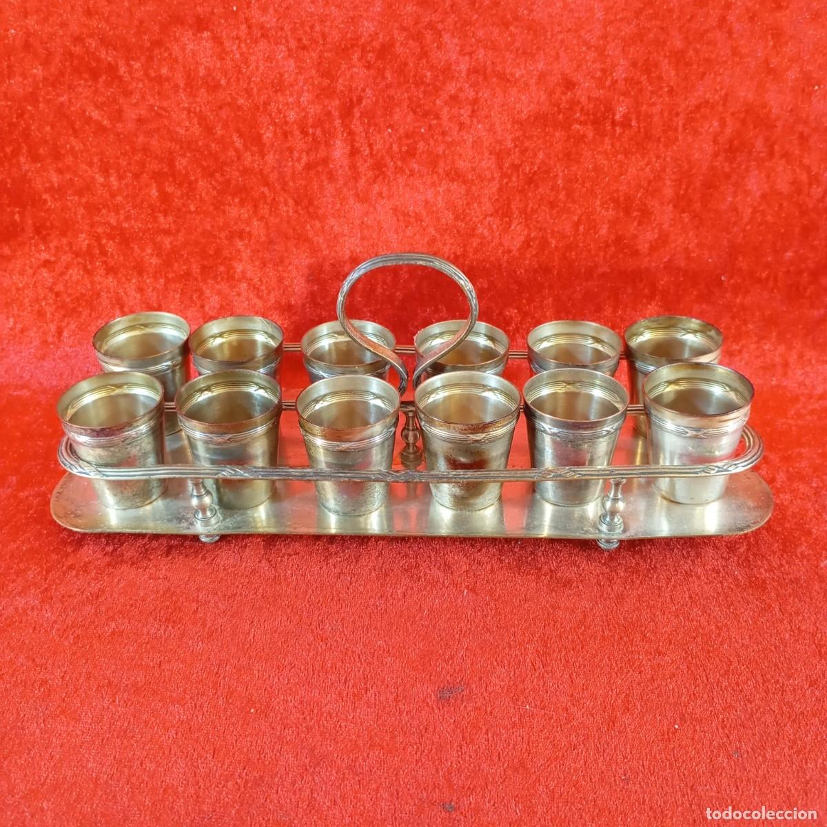 Antig&uuml;edades: JUEGO DE VASOS DE CHUPITOS EN ALPACA - ART DEC&Oacute; - TRABAJADOS - C. 1920