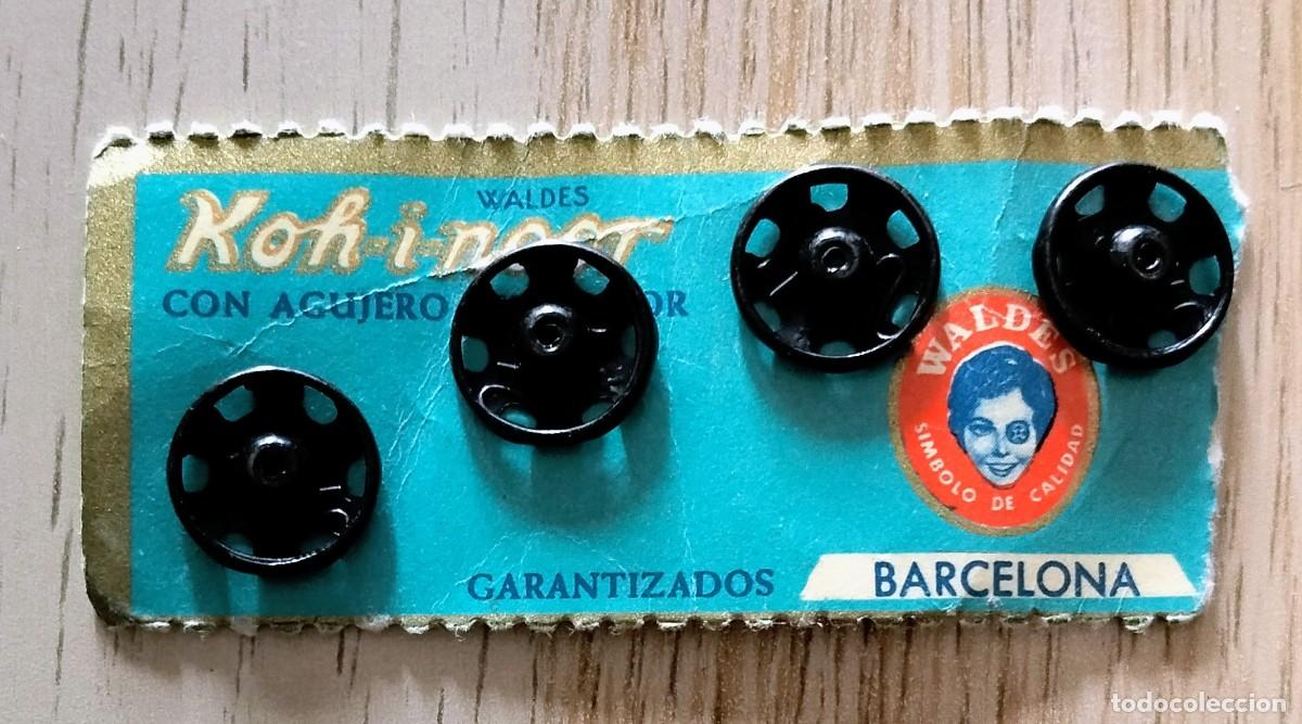 Antig&uuml;edades: 4 CIERRES A PRESI&Oacute;N PARA CONFECCI&Oacute;N, negros - KOH I NOOR - VALD&Eacute;S, BARCELONA
