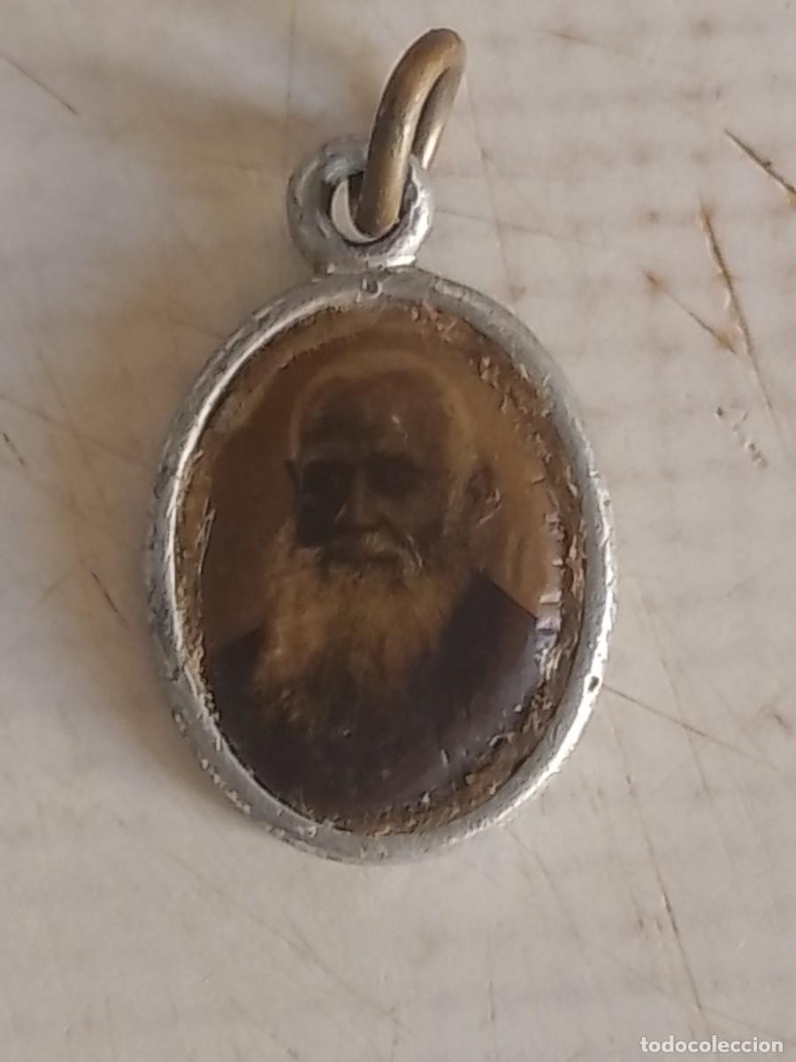 Antig&uuml;edades: ANTIGUA MEDALLA DE FRAY LEOPOLDO