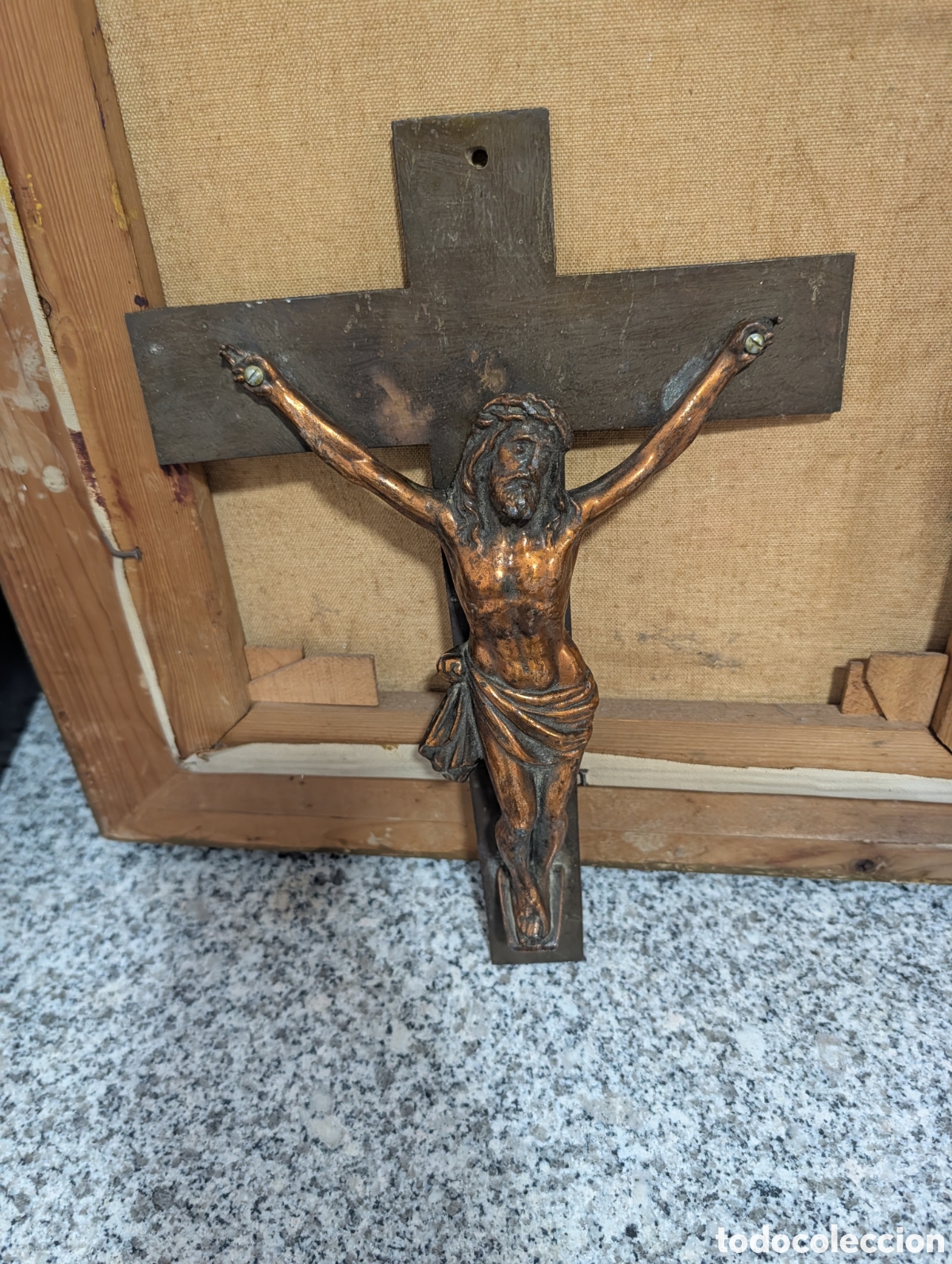 Antig&uuml;edades: Crucifijo Antiguo en Cobre y Bronce Ensamblado a Mano 30cm