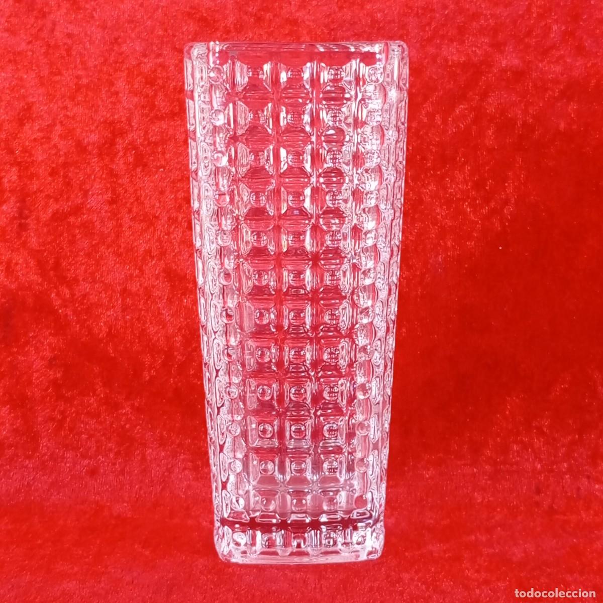 Antig&uuml;edades: PRECIOSO FLORERO DE CRISTAL TALLADO - MODERNO - DE DISE&Ntilde;O - DECORACI&Oacute;N - 14,5 CM - VINTAGE