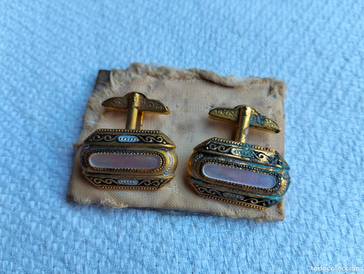 Antig&uuml;edades: Pareja de gemelos antiguos metal color dorado negro steampunk botones de pu&ntilde;o para traje a&ntilde;os 40-50