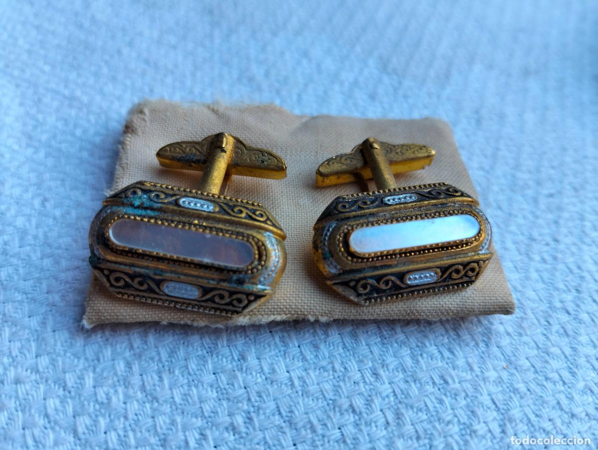 Antig&uuml;edades: Pareja de gemelos antiguos metal color dorado negro steampunk botones de pu&ntilde;o para traje a&ntilde;os 40-50