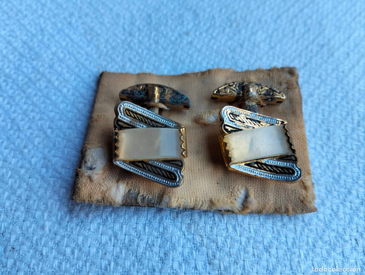 Antig&uuml;edades: Pareja de gemelos antiguos metal color dorado negro steampunk botones de pu&ntilde;o para traje a&ntilde;os 40-50