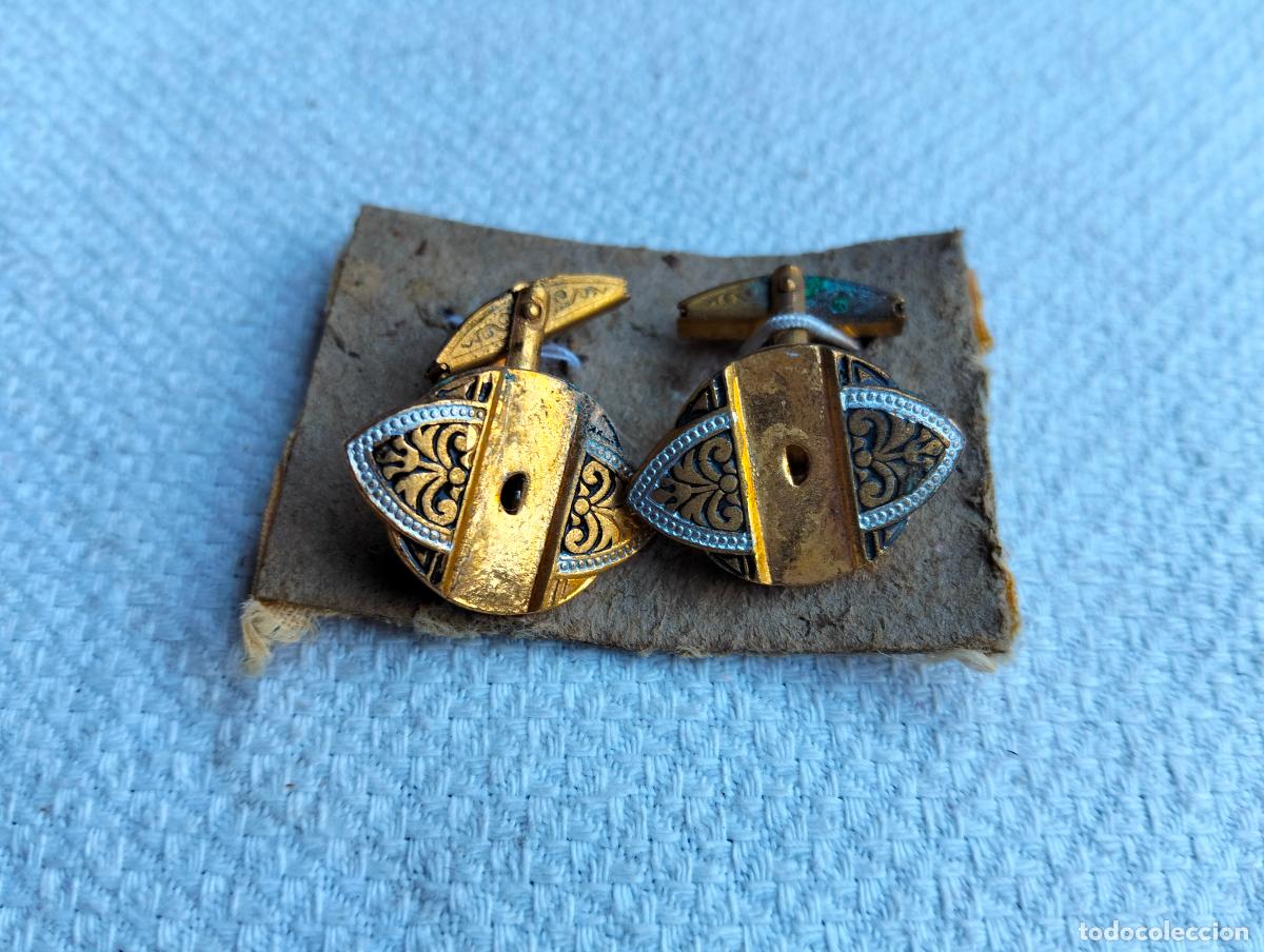 Antiquit&auml;ten: Pareja de gemelos antiguos color dorado negro steampunk botones de pu&ntilde;o para traje a&ntilde;os 40-50