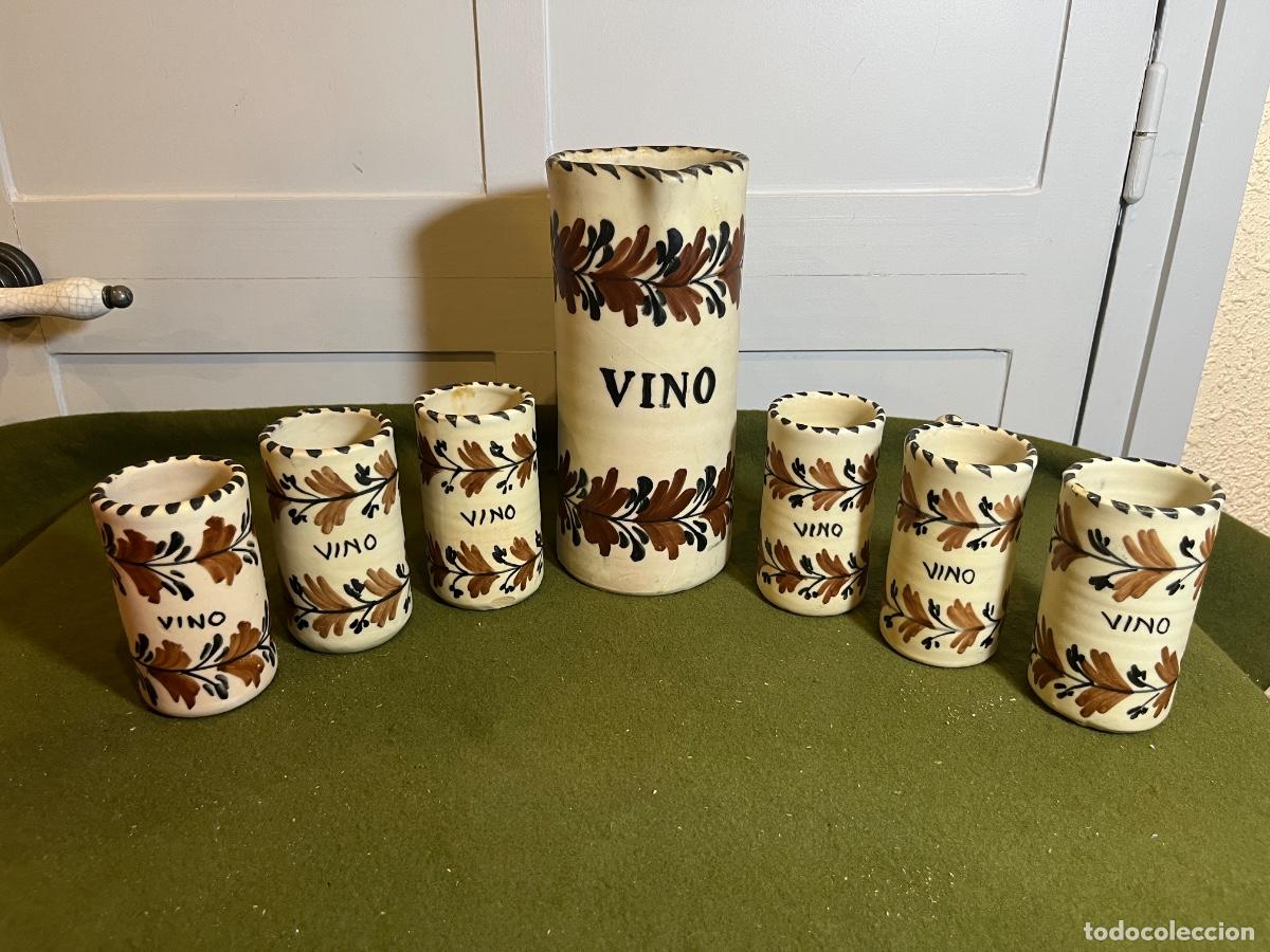 Antig&uuml;edades: Juego de Vino MAVE Talavera de la Reina &ndash; Jarra y 6 Jarritas &ndash; Cer&aacute;mica Pintada a Mano &ndash; Serie Siglo