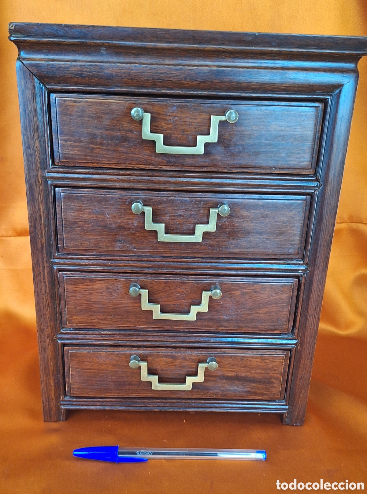 Antig&uuml;edades: Precioso Joyero - Mueble Auxiliar - Cajonera de Roble con 4 Cajones y Tiradores de Bronce