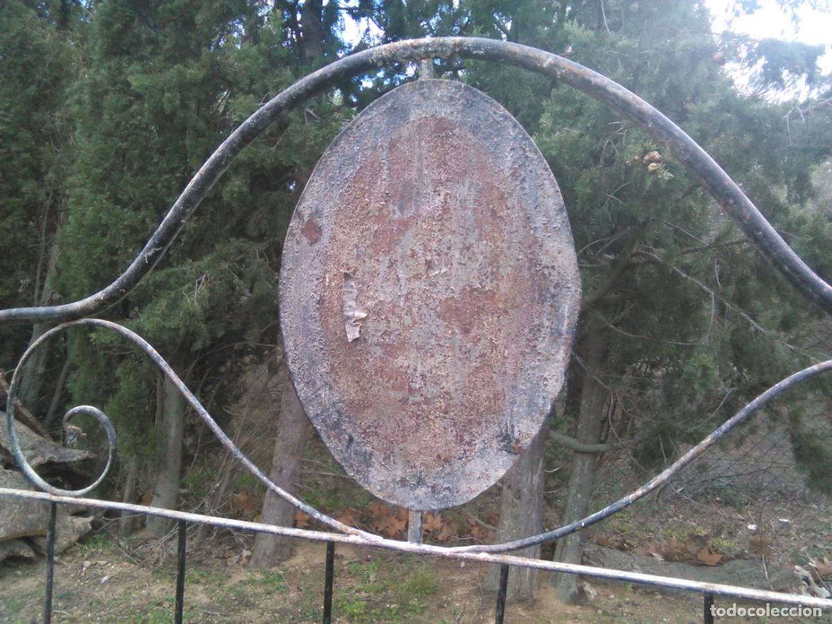 Antig&uuml;edades: Cama de hierro plegable - Foto 3