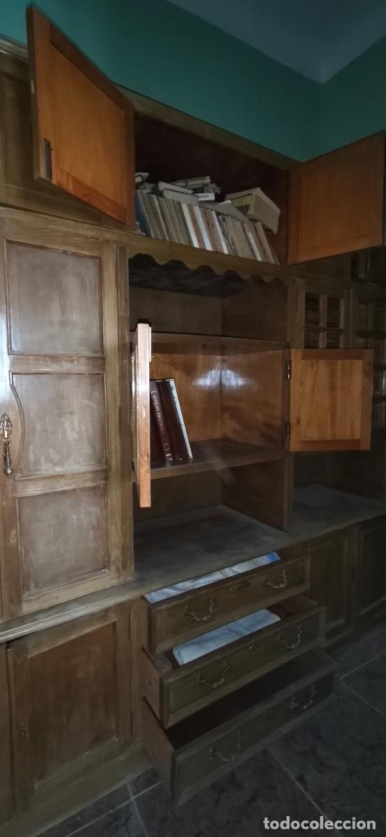 Antig&uuml;edades: Mueble Librer&iacute;a-Aparador Neocastellano de Madera Maciza
