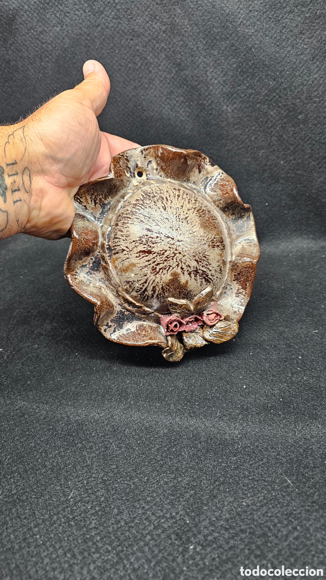 Antig&uuml;edades: Sombrero de cer&aacute;mica artesanal