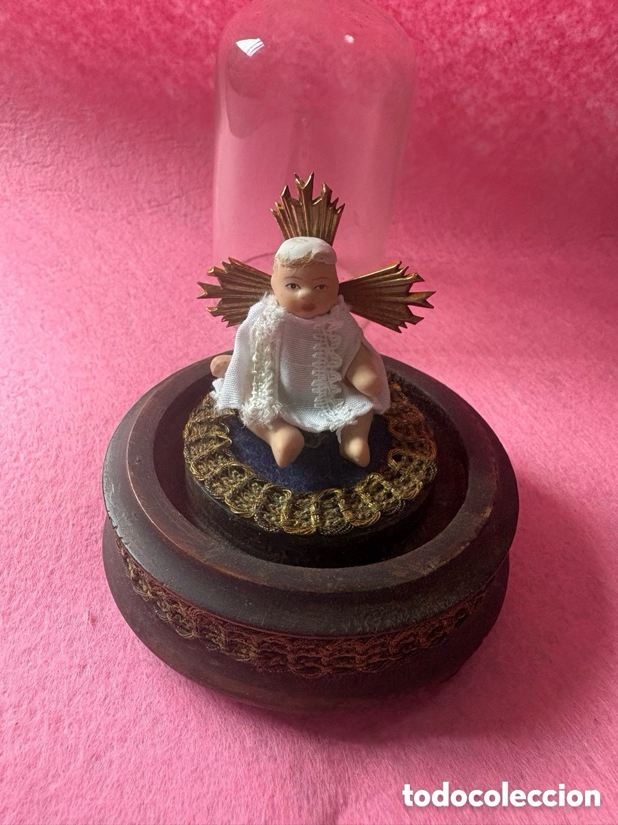 Antiguidades: Antiguo fanal religioso con santo en biscuit (A8)