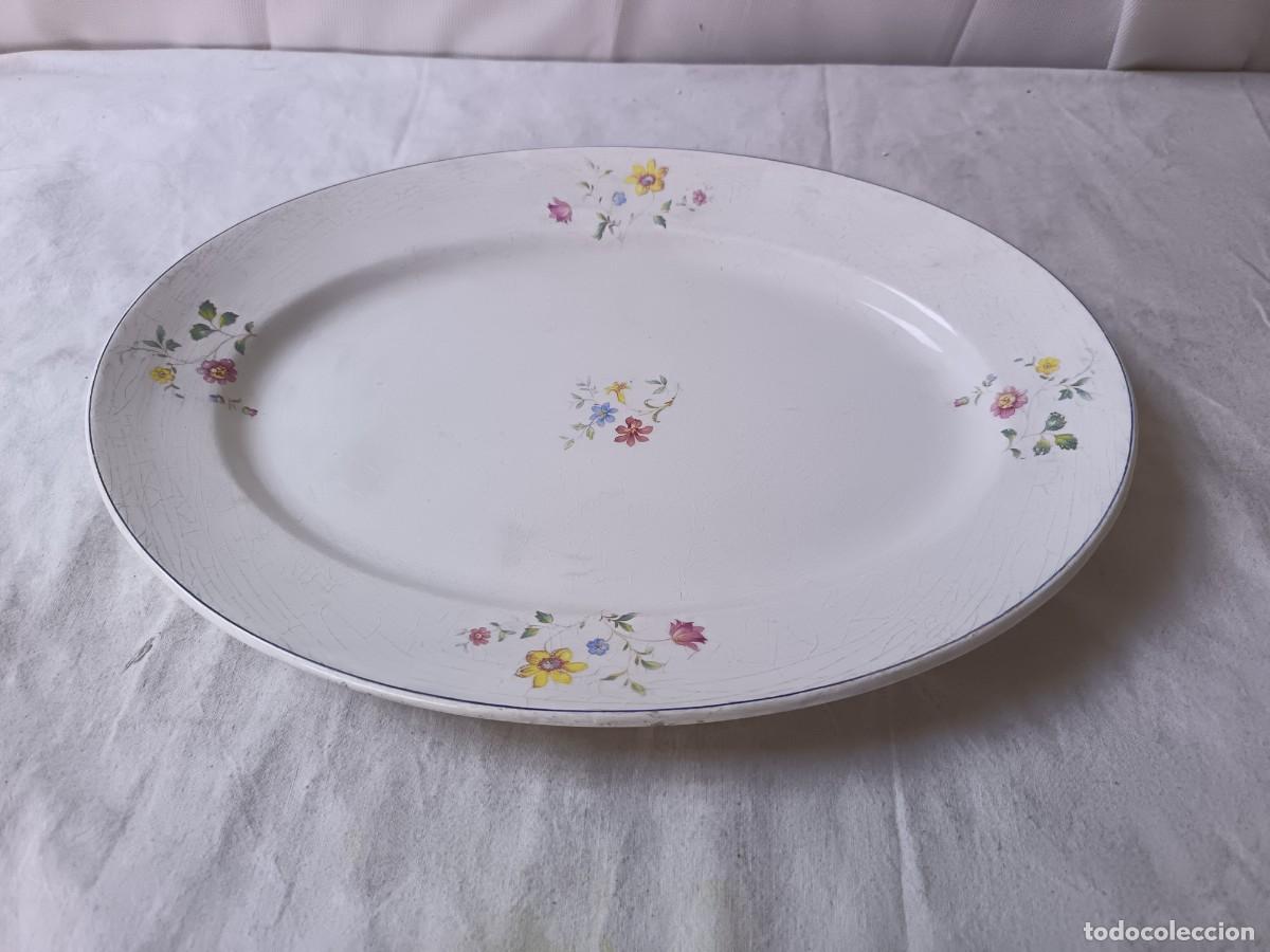 Antiguidades: Antigua Bandeja Ovalada de Loza, motivos florales, San Claudio, Oviedo, sello en base