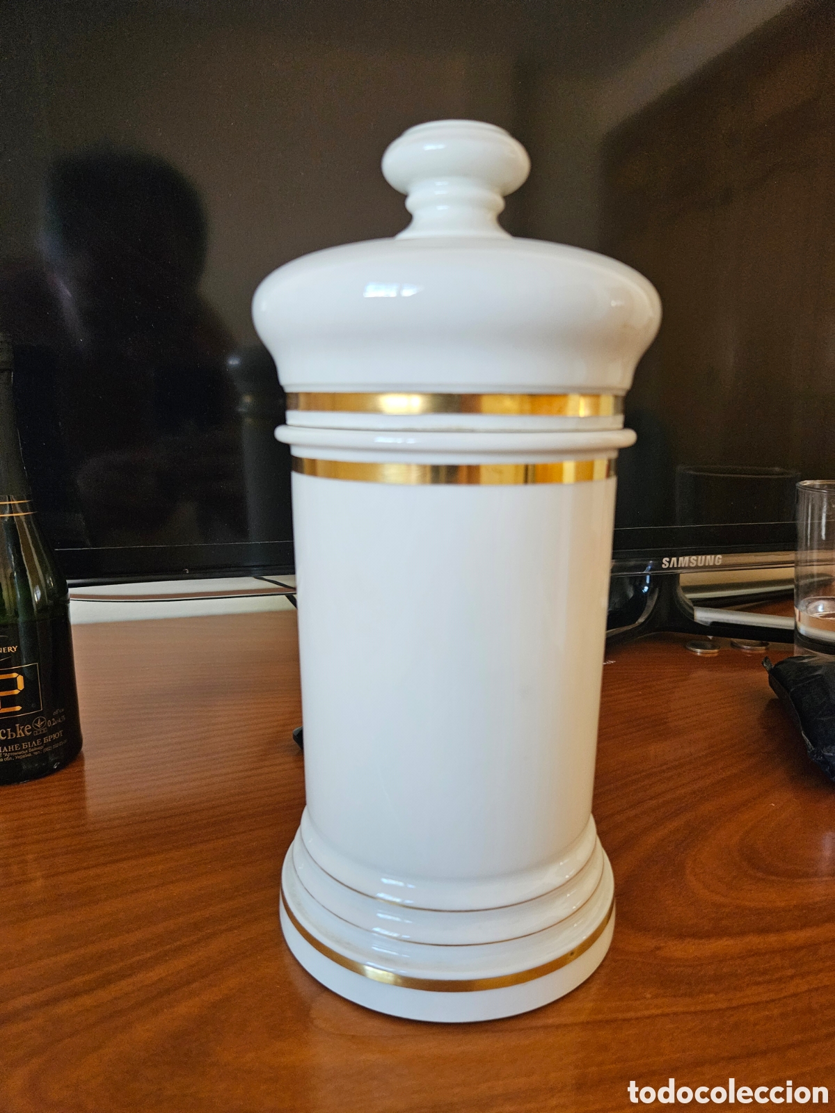 Antig&uuml;edades: Tarro de farmacia de porcelana de 1877