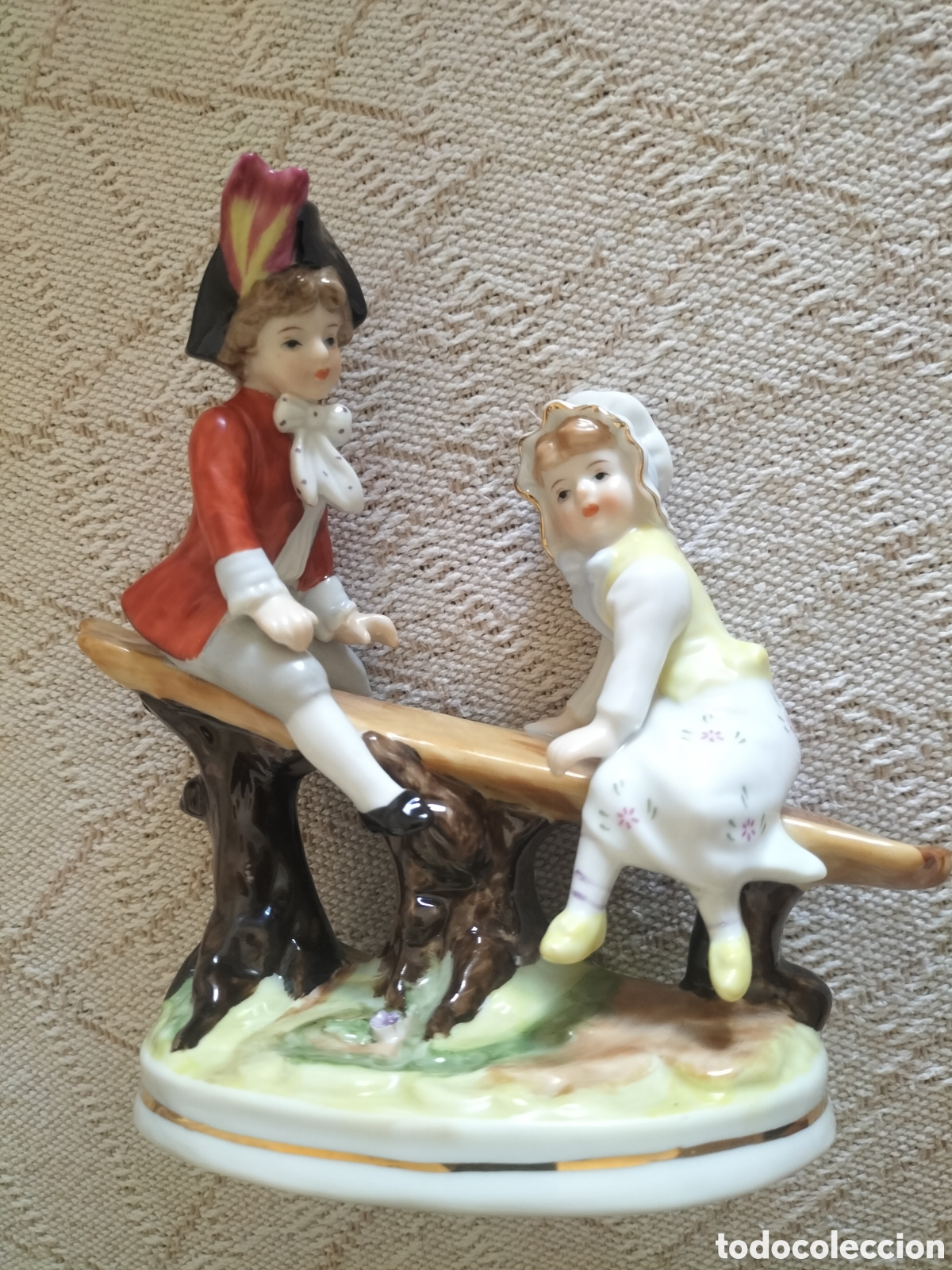 Antig&uuml;edades: Figura ni&ntilde;os rococ&oacute; acabado brillante