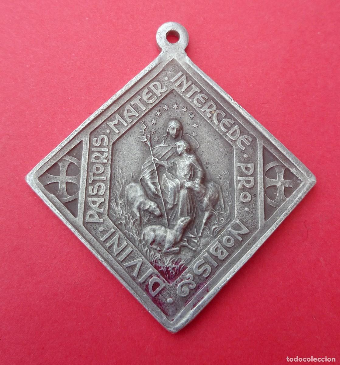 Antig&uuml;edades: Medalla Antigua Congregaci&oacute;n Divina Pastora.