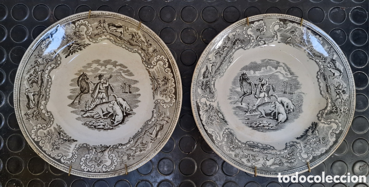 Antig&uuml;edades: Pareja de platos de loza de la F&aacute;brica de La Amistad Cartagena. SXIX