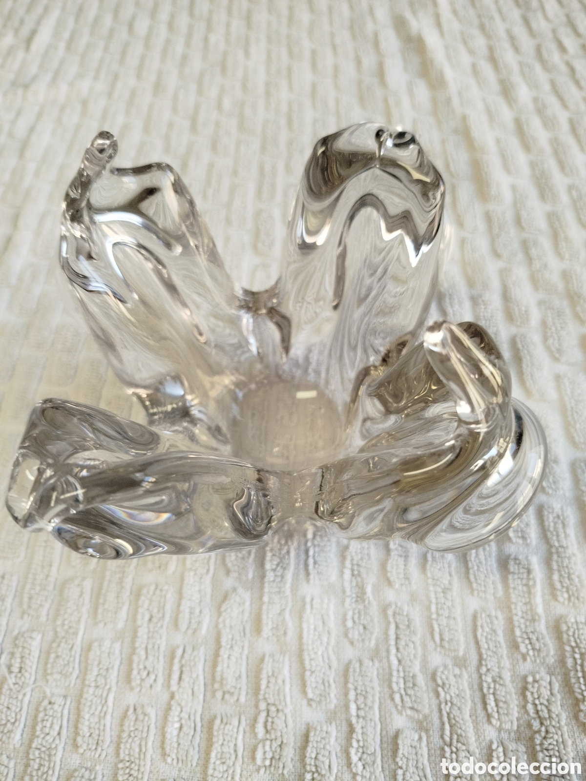 Antig&uuml;edades: Original cenicero en cristal soplado transparente.