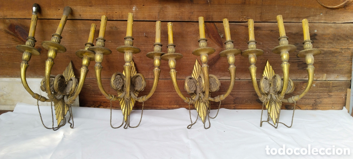 Antiques: Cuatro apliques pared de bronce.