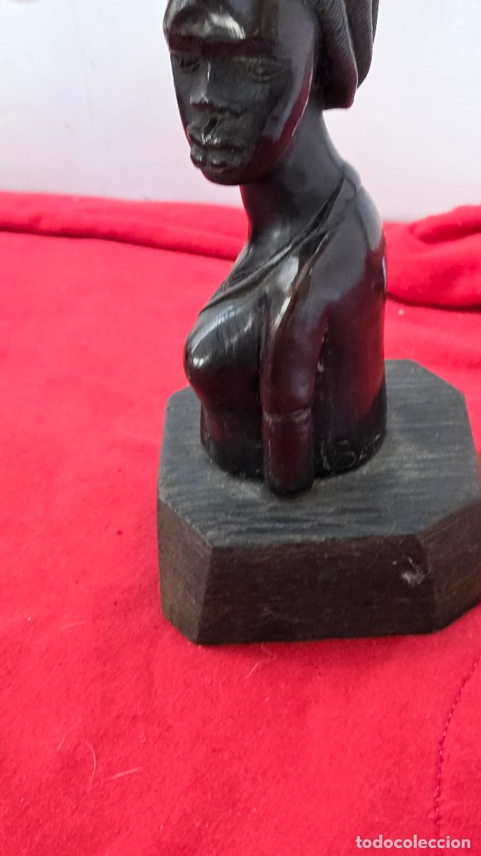 Antig&uuml;edades: busto de arte africano