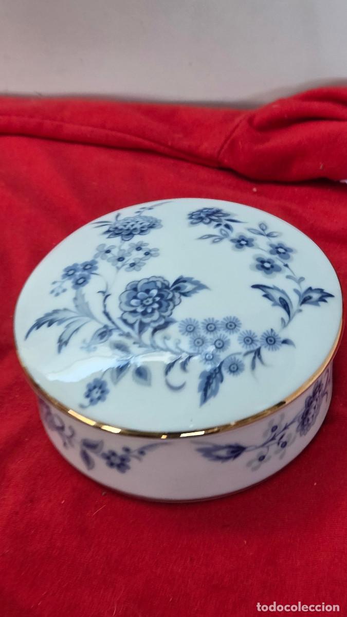 Antig&uuml;edades: caja de porcelana firmada