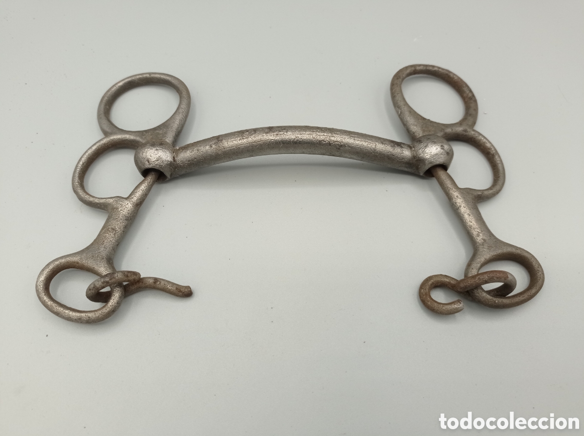 Antig&uuml;edades: Antiguo bocado de caballo