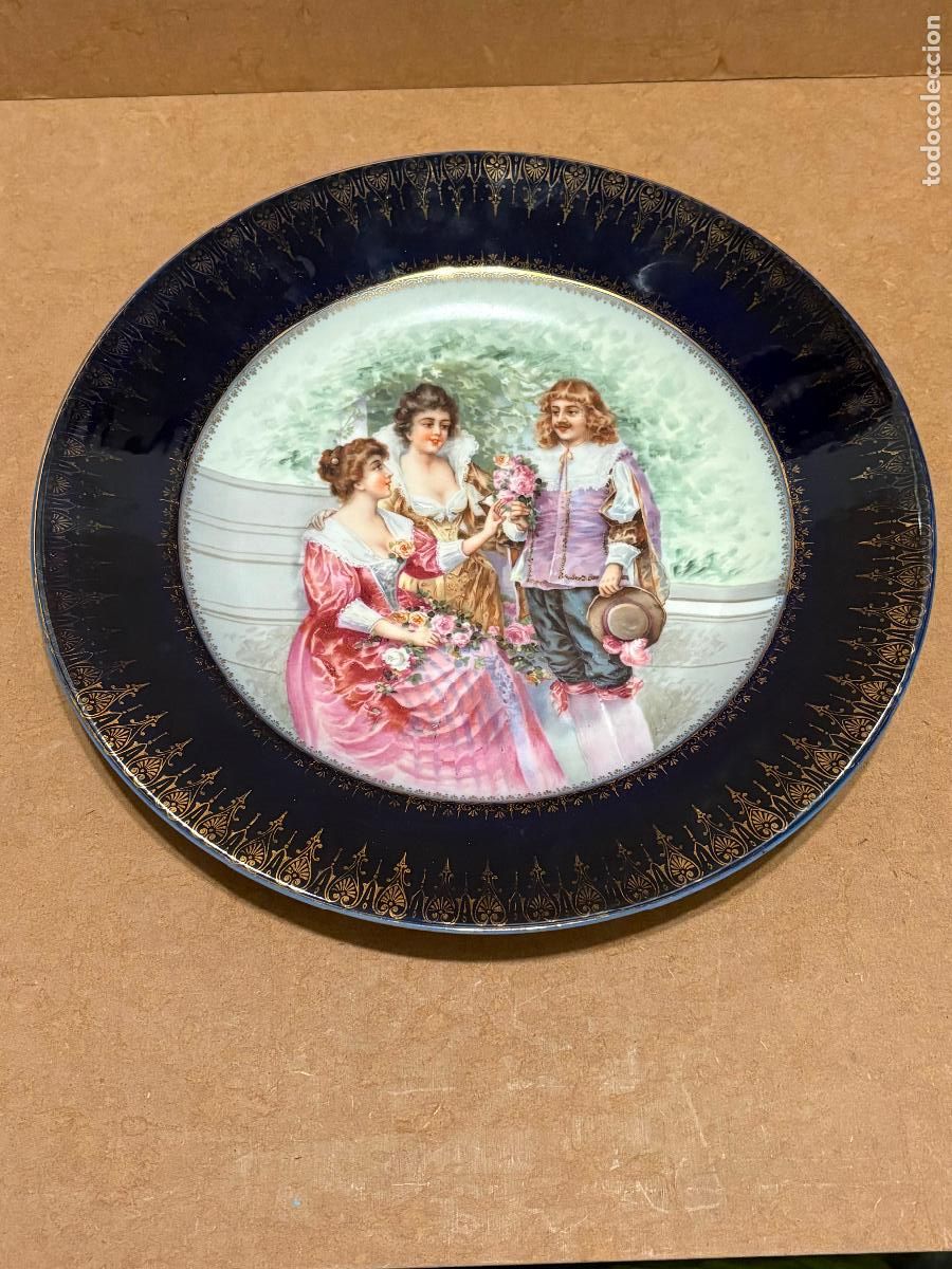 Antig&uuml;edades: Plato franc&eacute;s de Limoges.