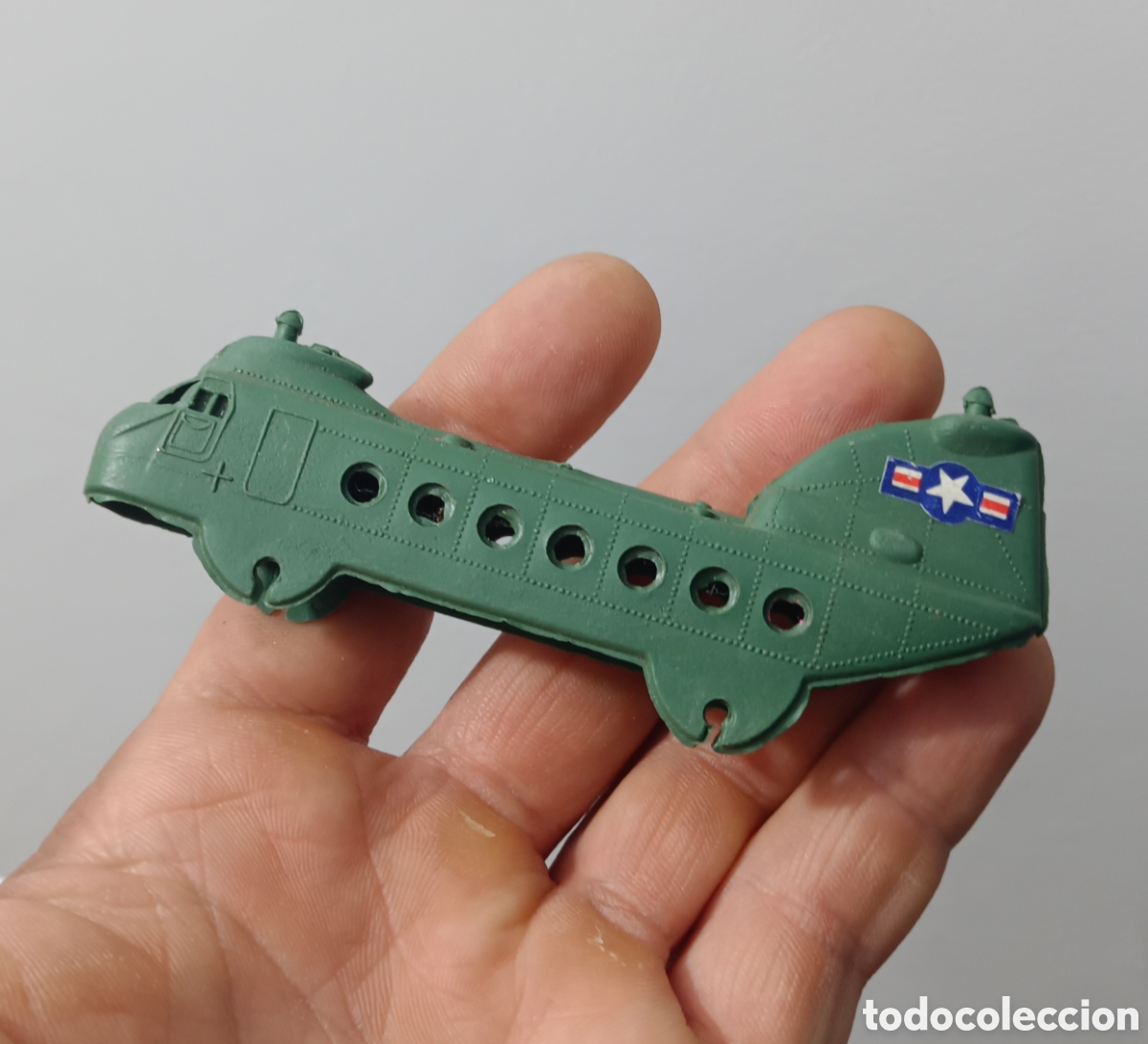 Antig&uuml;edades: Helicoptero plastico Vietnam a&ntilde;os 60