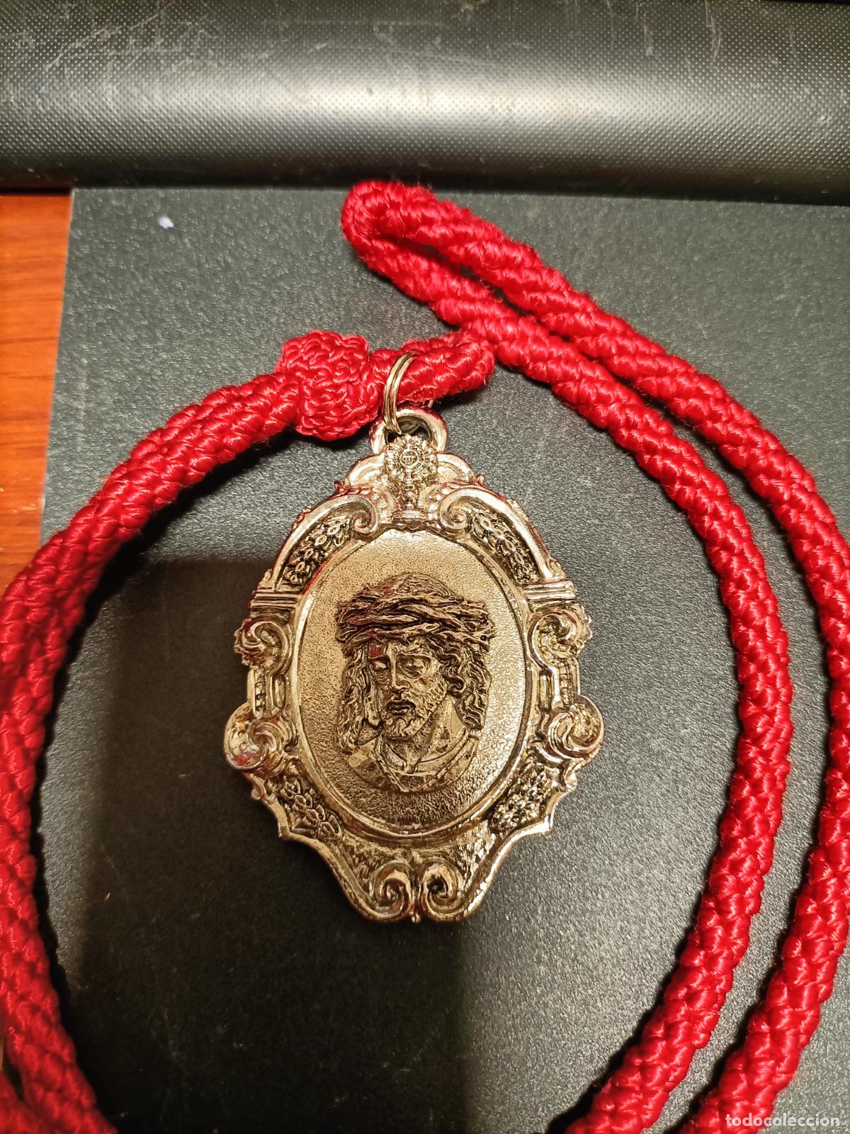 Antig&uuml;edades: MEDALLA RELIGIOSA STMO.CRISTO DE LA BONDAD, VIRGEN DEL CARMEN Y SAN LEANDRO SEVILLA