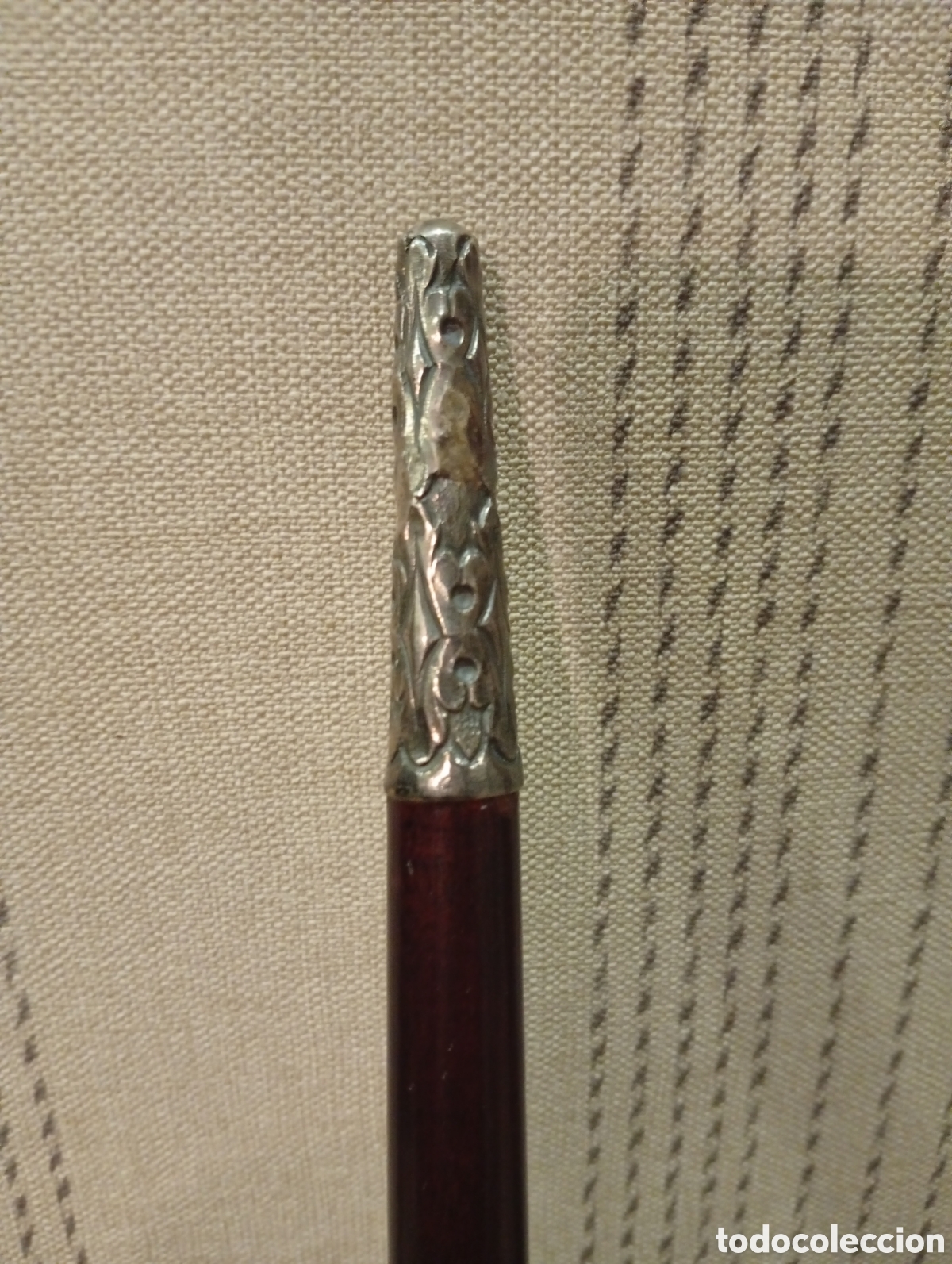 Antig&uuml;edades: Bast&oacute;n de plata contastada y madera noble. - Foto 2