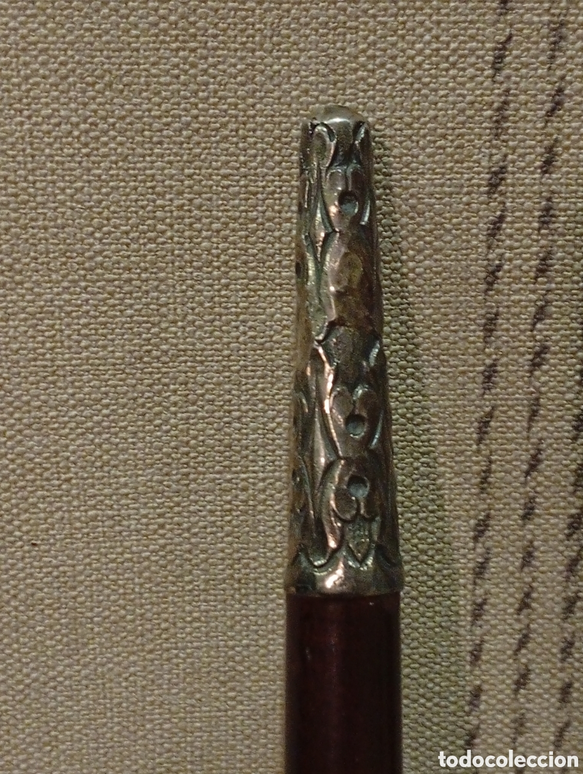 Antig&uuml;edades: Bast&oacute;n de plata contastada y madera noble. - Foto 3