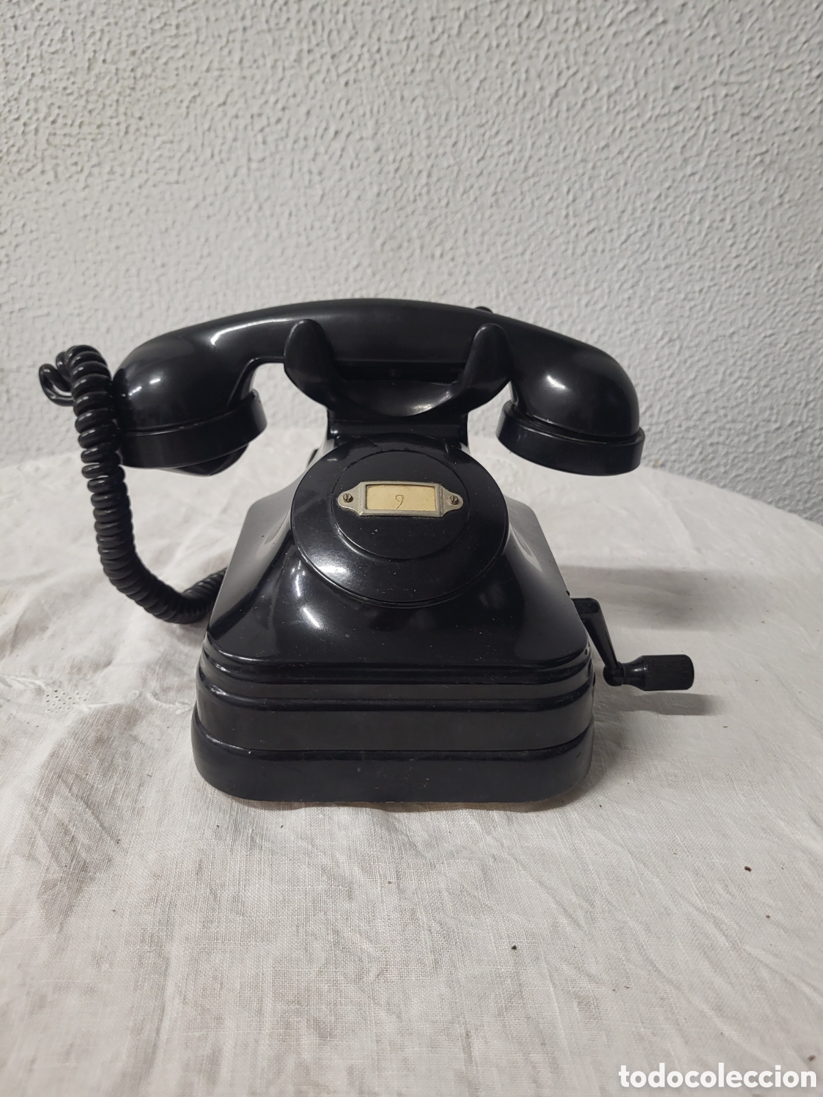 Antiquit&auml;ten: TELEFONO DE SOBREMESA CON MAGNETO