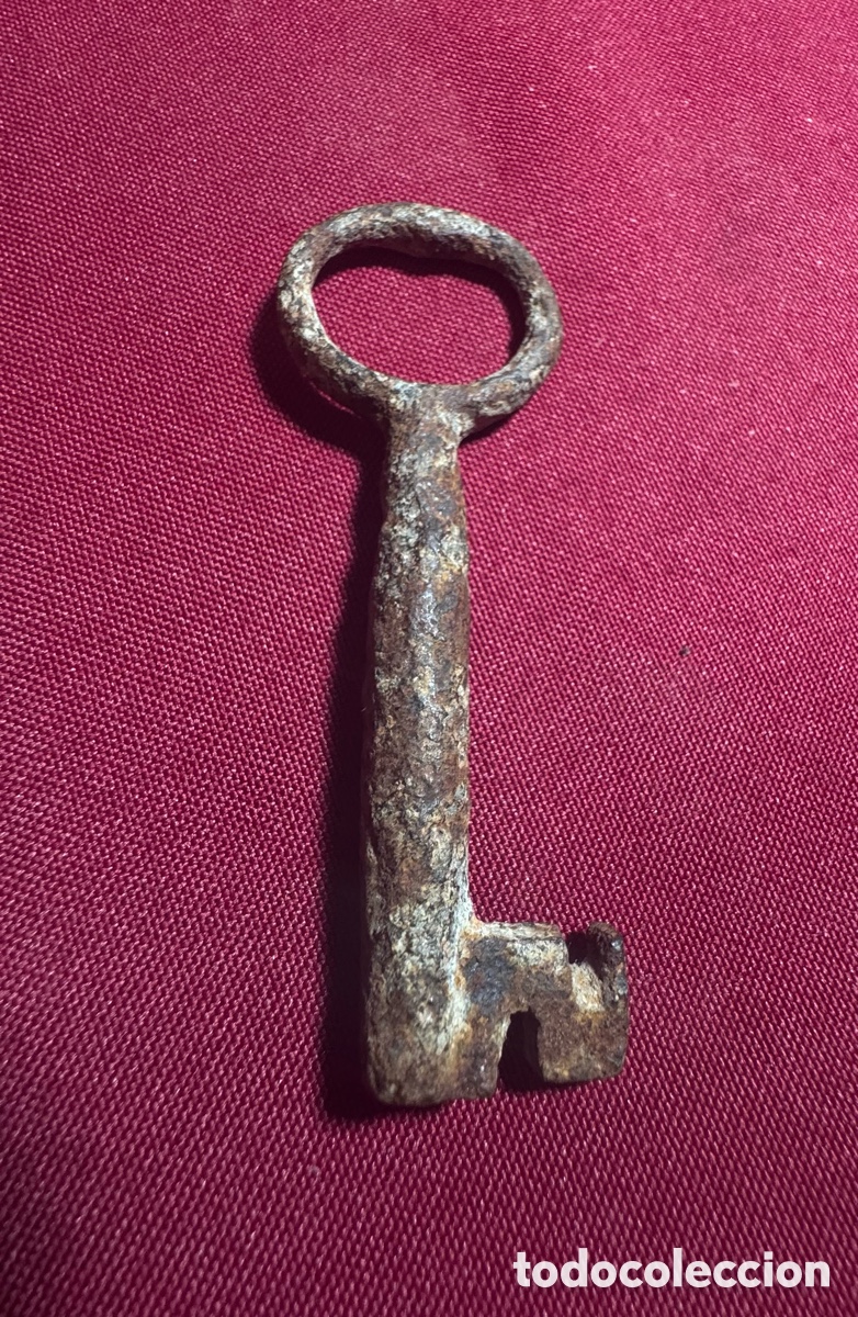 Antig&uuml;edades: &ldquo;Llave antigua vintage de hierro&rdquo;