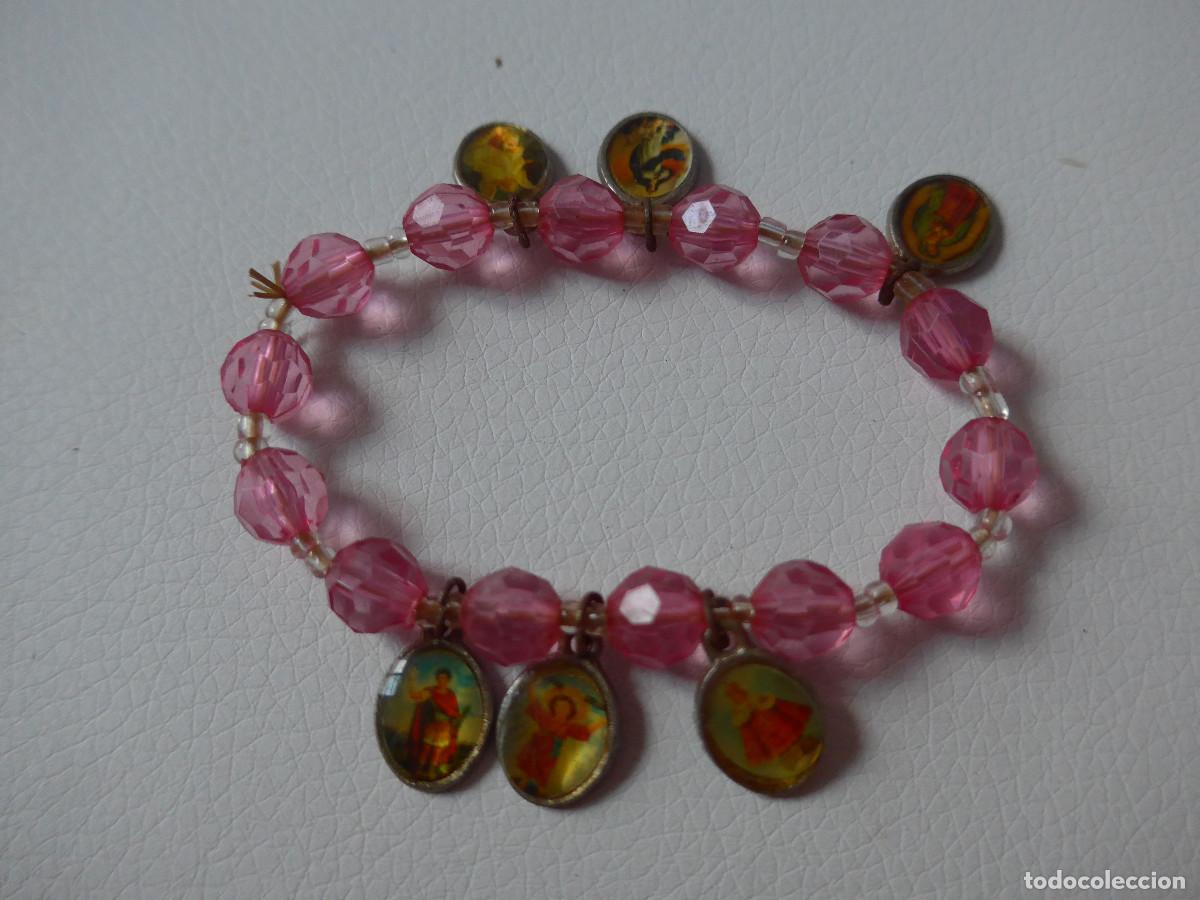 Antig&uuml;edades: PULSERA RELIGIOSA CON 6 MEDALLAS