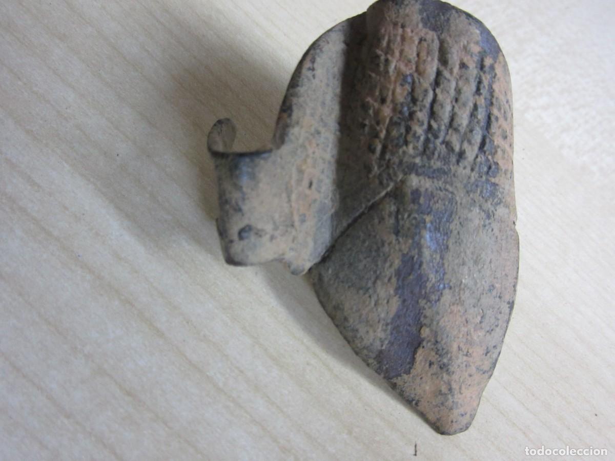 Antiquit&auml;ten: Gran adorno medieval de bronce en forma de bellota Completo Altura 5,6 cm